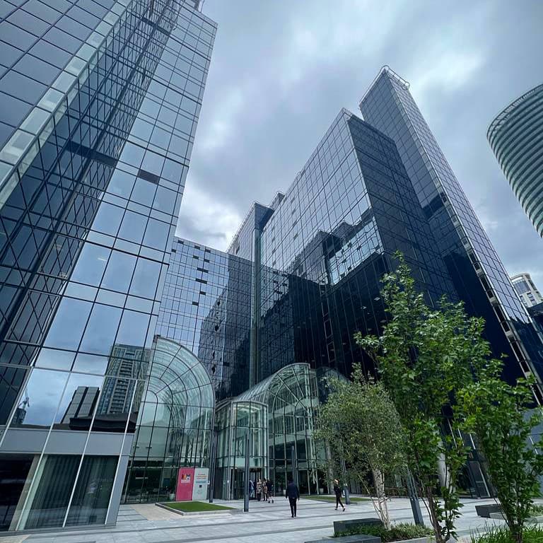 Canary Wharf-/assets/campusesPhotos/canarywharf/one.JPG-building-campus